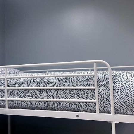 מדריד Hostel Acacias מראה חיצוני תמונה