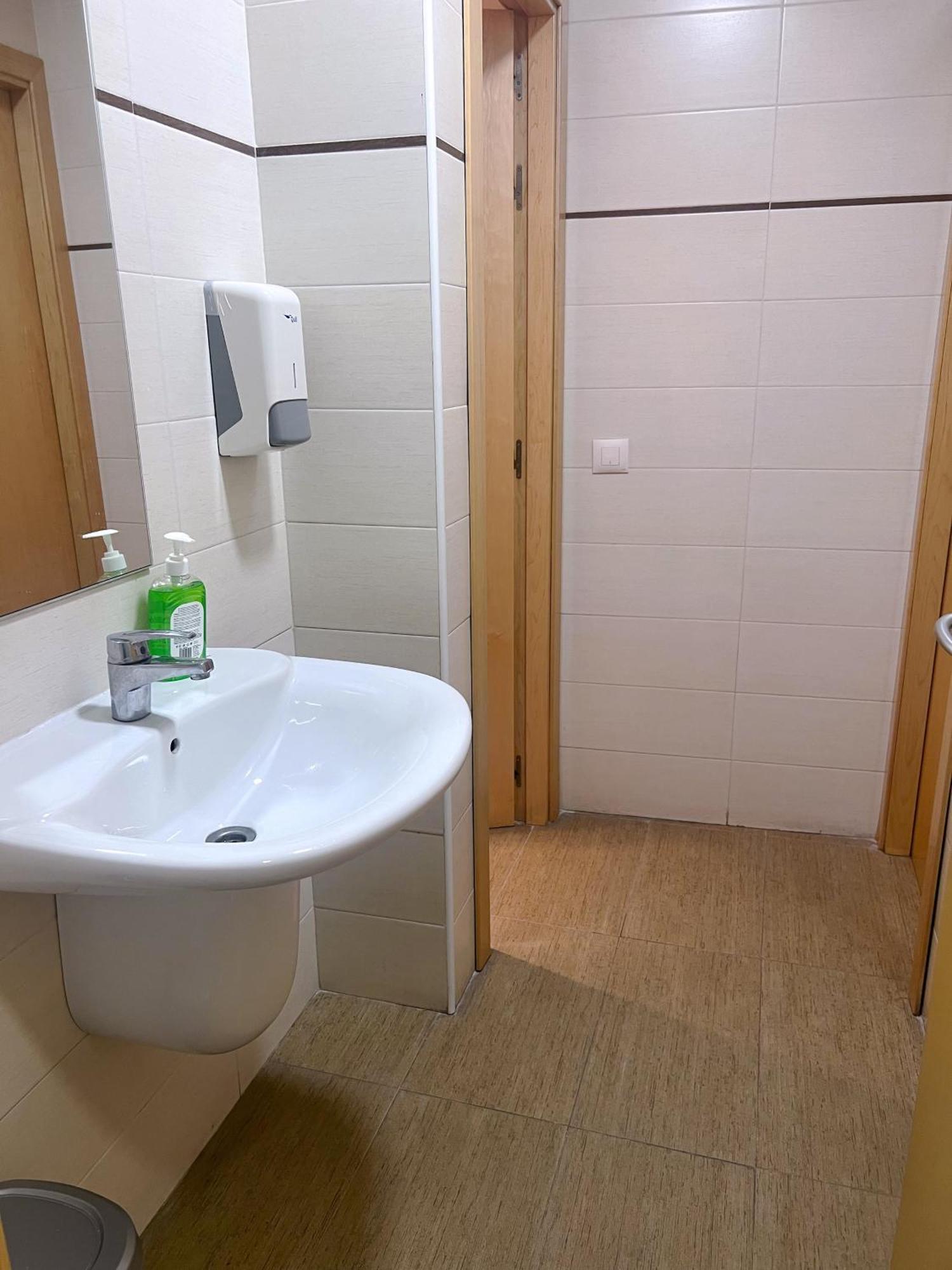 מדריד Hostel Acacias מראה חיצוני תמונה